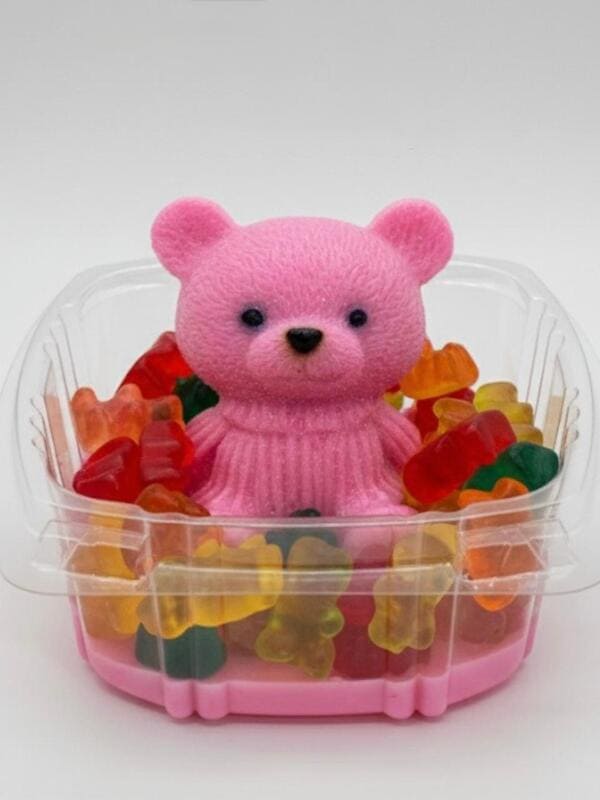 Gelatina artística de oso rosa y gomitas