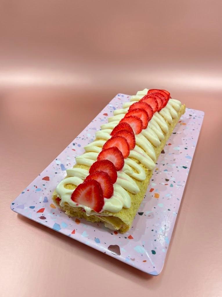 Rollo de Fres echo con relleno de crema