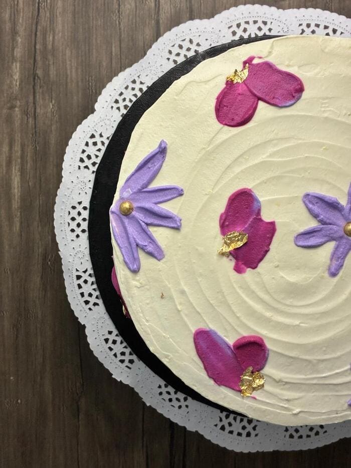 Pastel Beso de Ángel con decorado minimalista apto para cualquier celebración